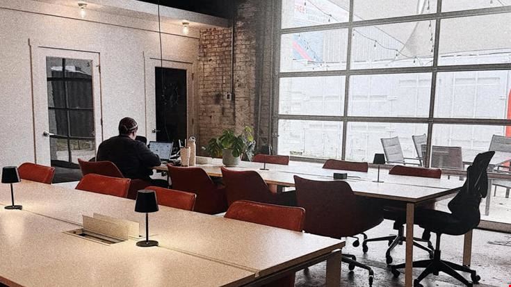 Hot Desk
