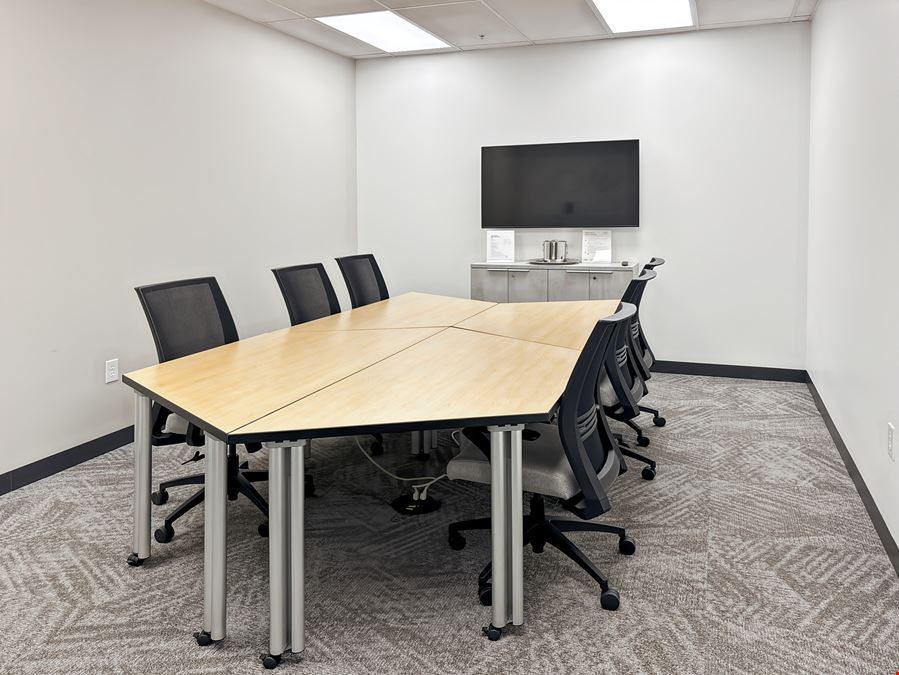 Regus - Carmel - Congressional Blvd