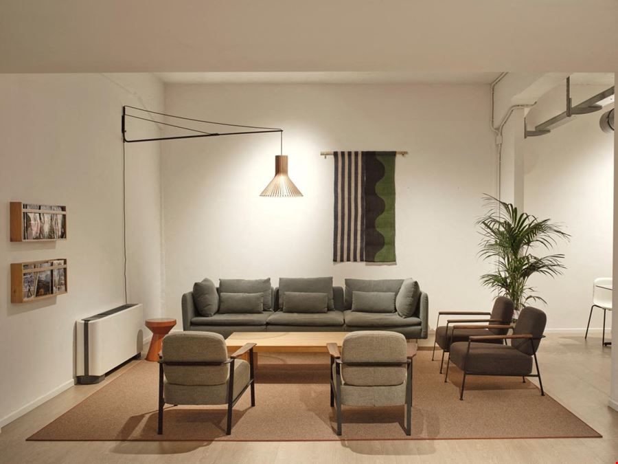 YoRoom Coworking & Office