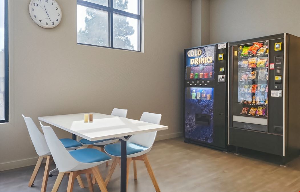 AZ, Flagstaff - W University Ave