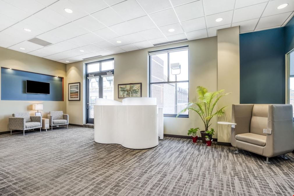 Regus - Naperville - Main Street Promenade