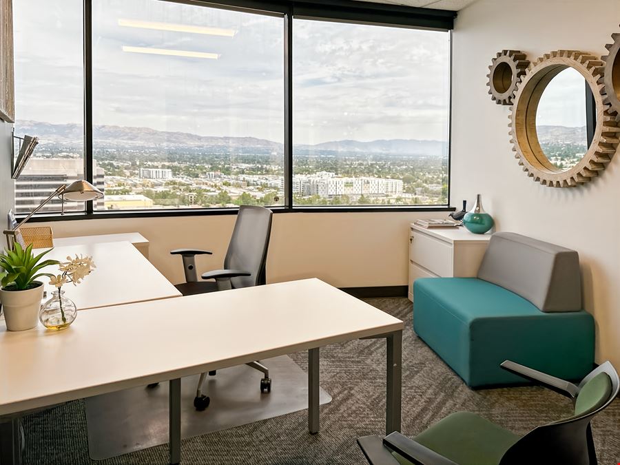 CA, Woodland Hills - Trillium Towers Center