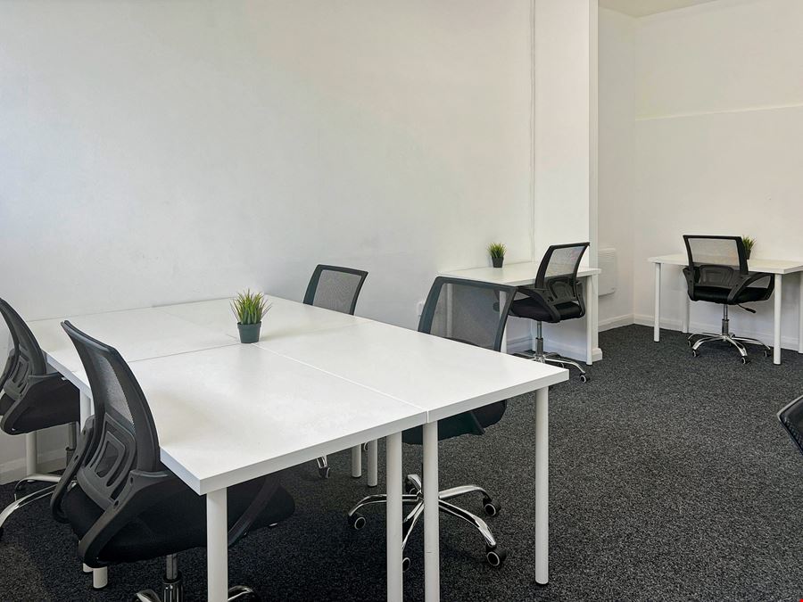 Alwoodley, Nursery Lane