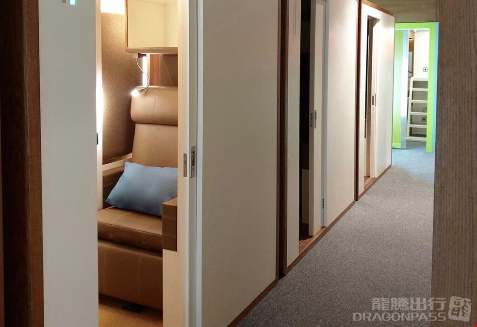 Sleep 'n Fly Lounge South Node Hamad International Airport Main Terminal