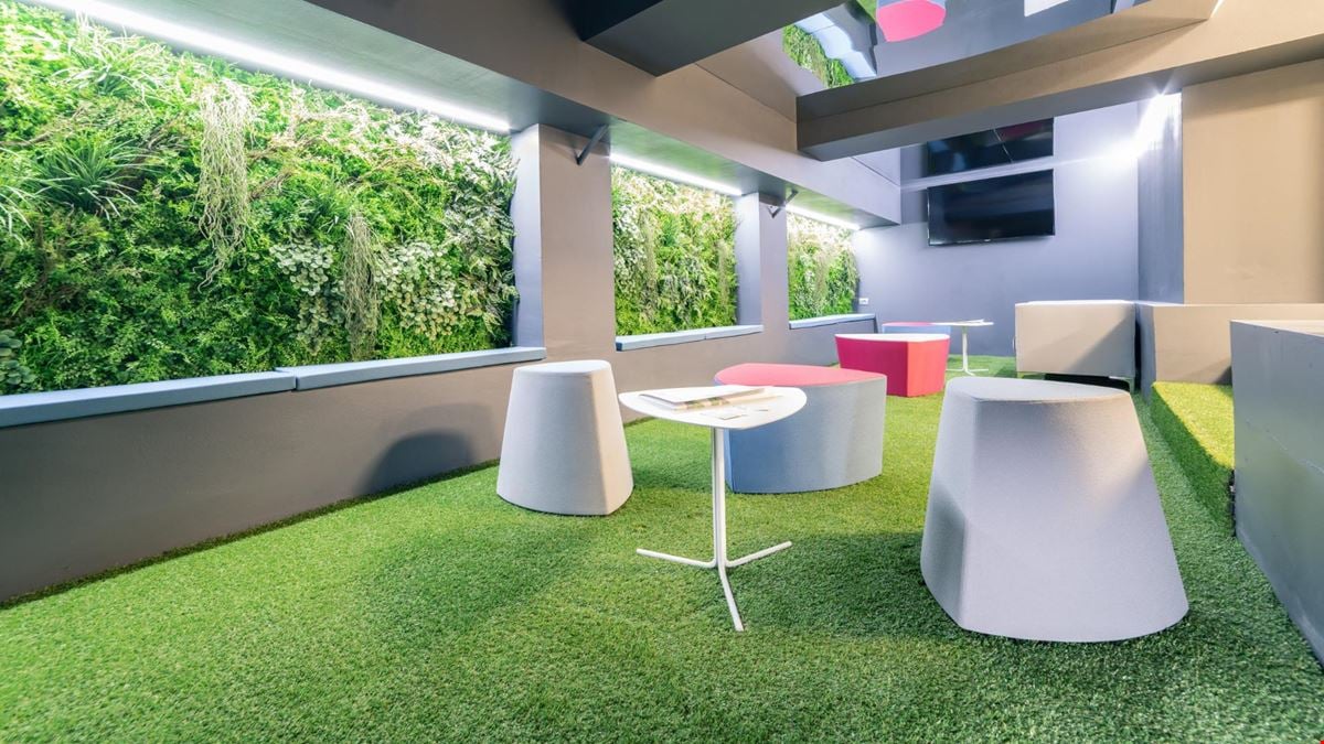 Garibaldi Business Center