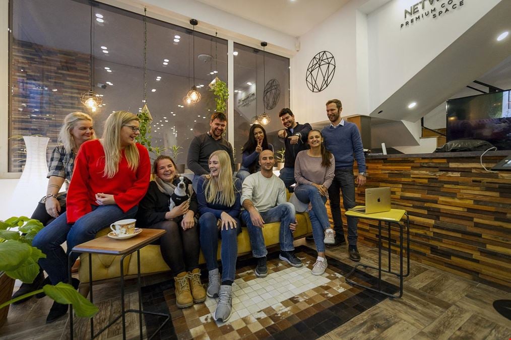 Networking Premium Coworking Space - Networking Premium Working Space - Rakovska HQ