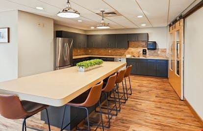 Regus - Green Bay - Adams St