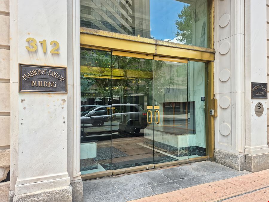 KY, Louisville – MET Building