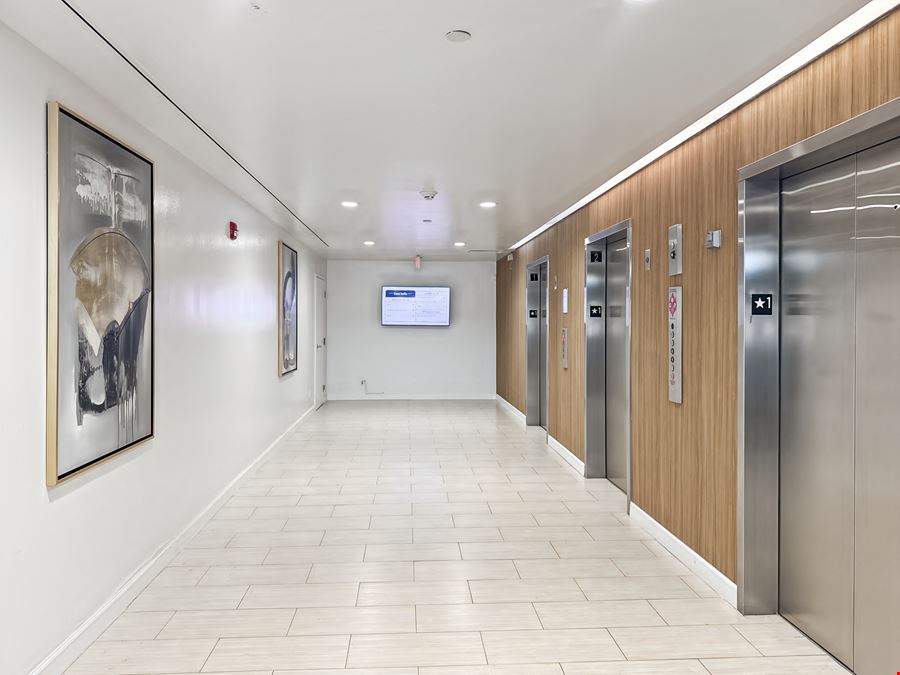 Regus - Doral - 107th Ave
