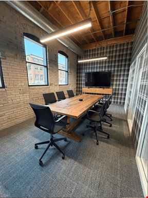 Boom Island | Meeting Room