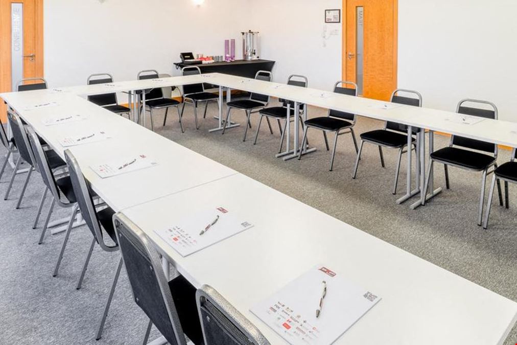 Shout Connect - Meeting & Co-working Space