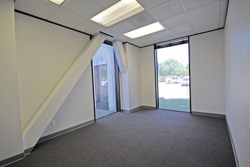Workstyle Flexible Spaces - 2323 South Voss Road