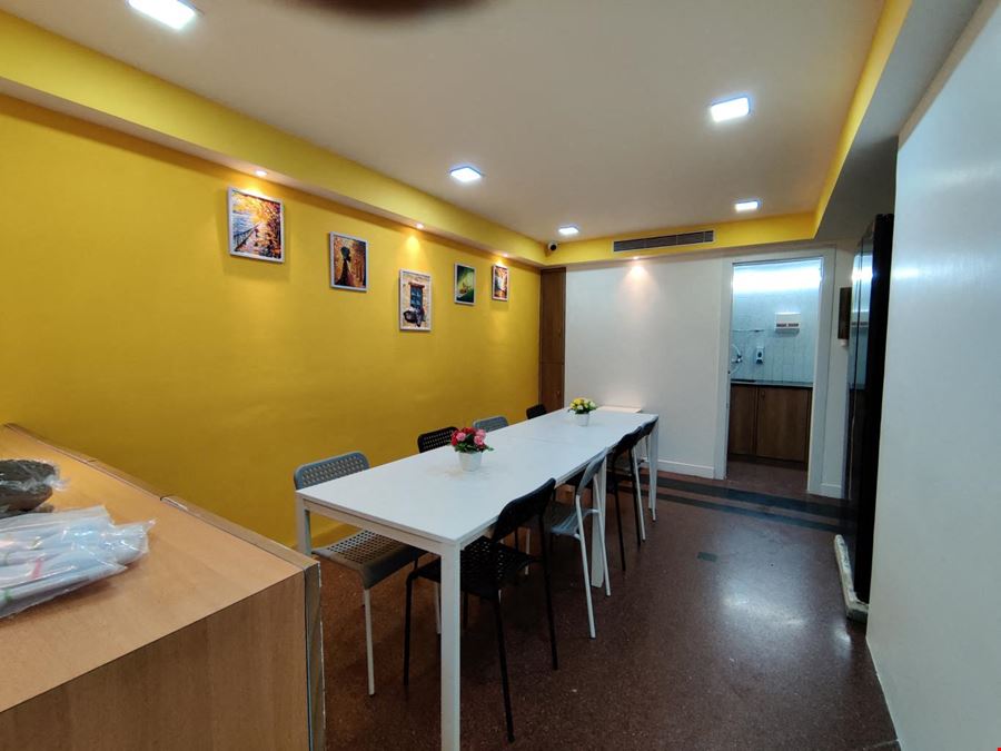 Community Coworks  - Solitaire Corporate Park