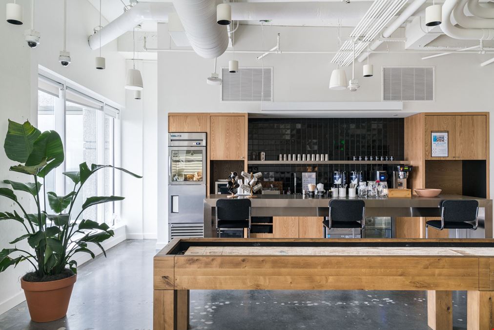 1155 Perimeter Center West