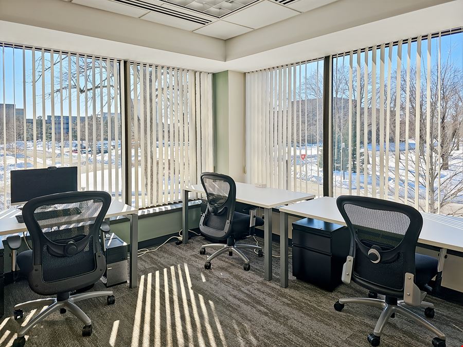 Regus - Burlington - The District