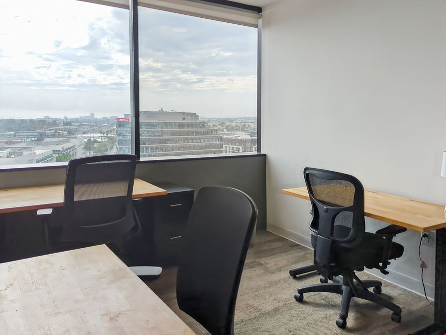 CA, Los Angeles - W Olympic Blvd