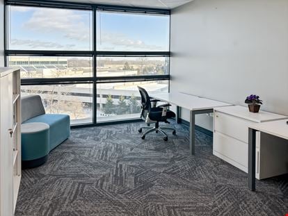 Regus - Indianapolis - Parkwood Crossing Center