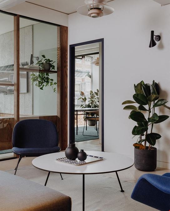 Fora - 20 Eastbourne Terrace