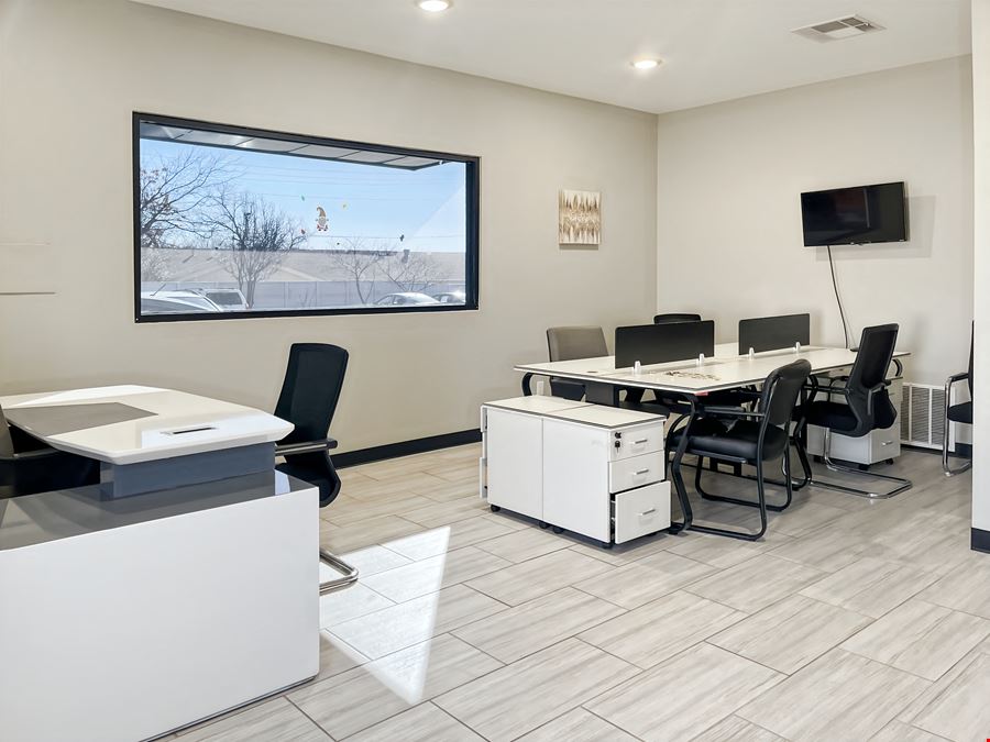 Regus - Bedford - Airport Freeway
