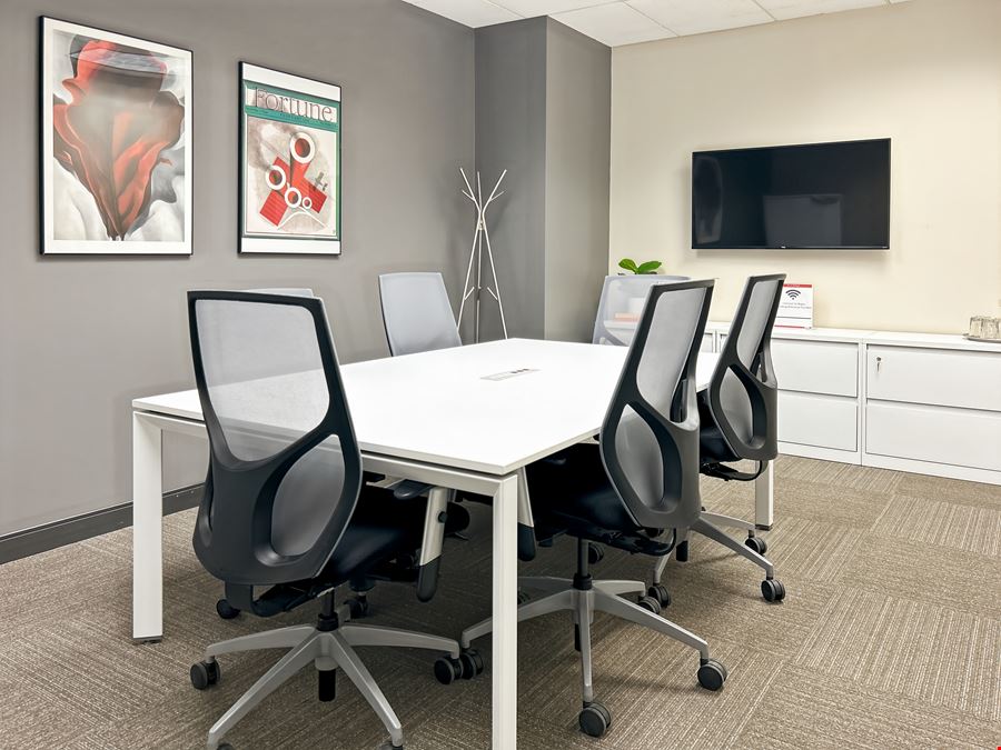 IL, Chicago - 401 North Michigan