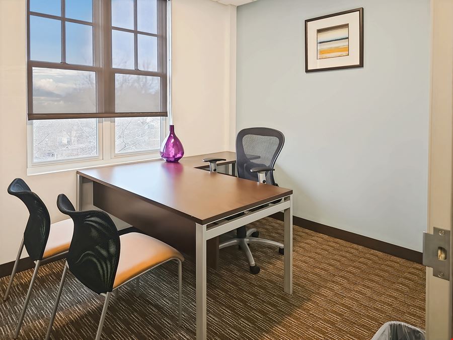 Regus - Conyers - Corner Market at Almand Creek