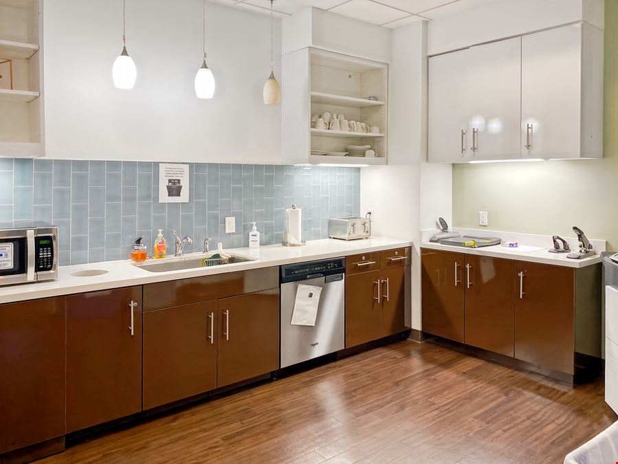 CA, Woodland Hills - Warner Center