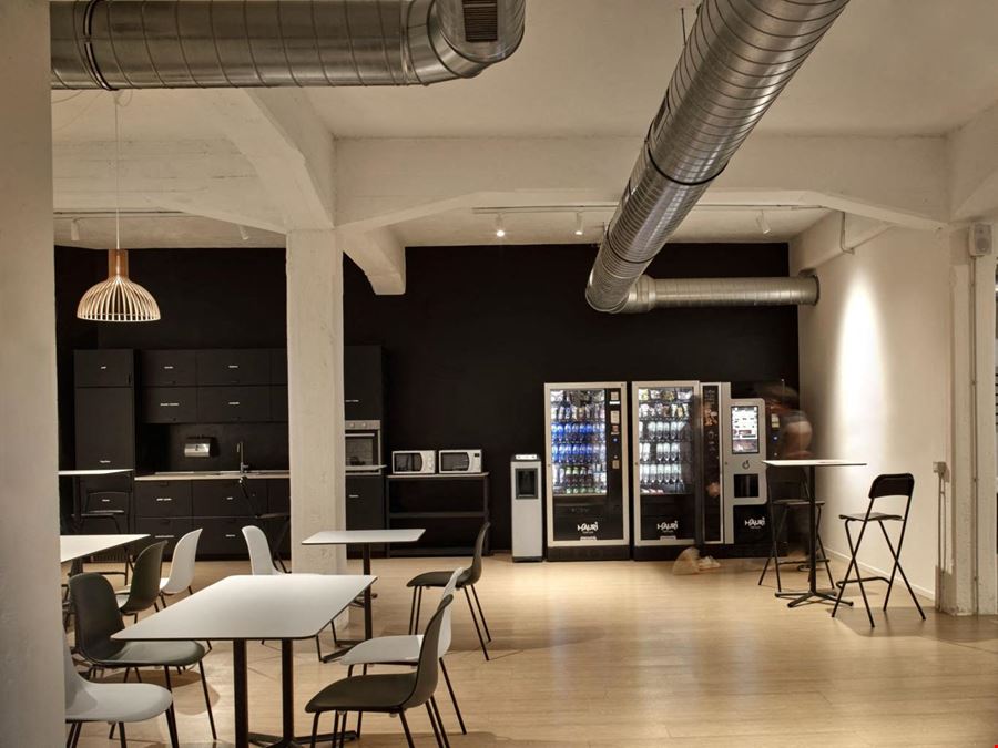 YoRoom Coworking & Office