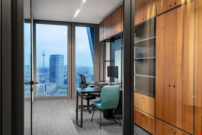 K1 Business Club - k1 BusinessClub FOUR
