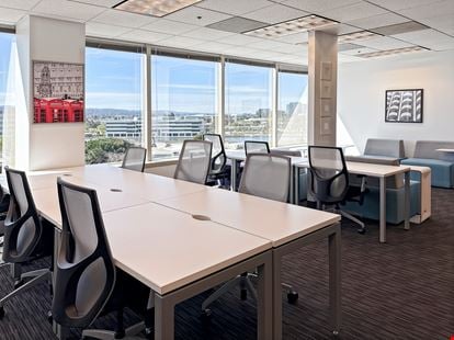 Regus - Redwood City - Twin Dolphin Drive