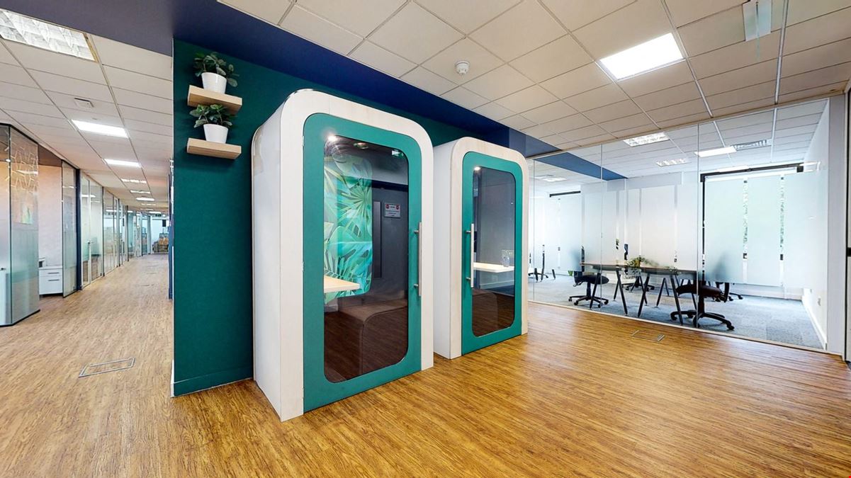 Vision Offices - Saxon House