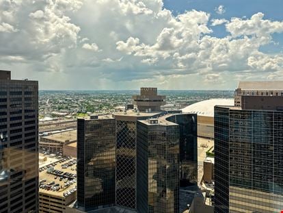 LA, New Orleans - Energy Centre Building