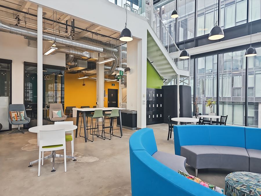 Spaces - Toronto - Queen West