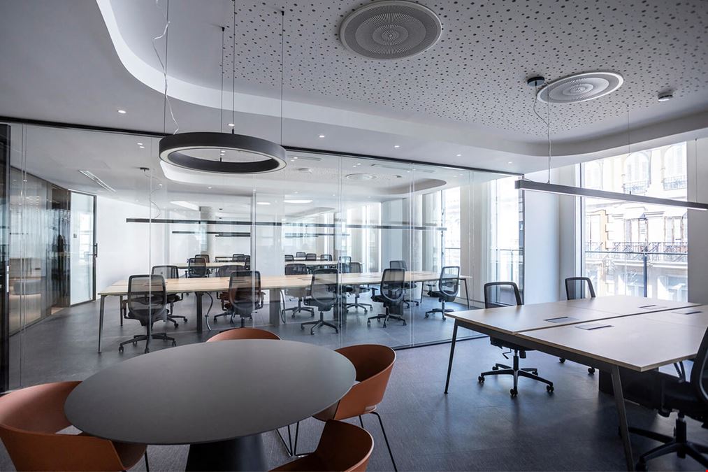 Nomadom Cospaces - Paseo De Ruzafa