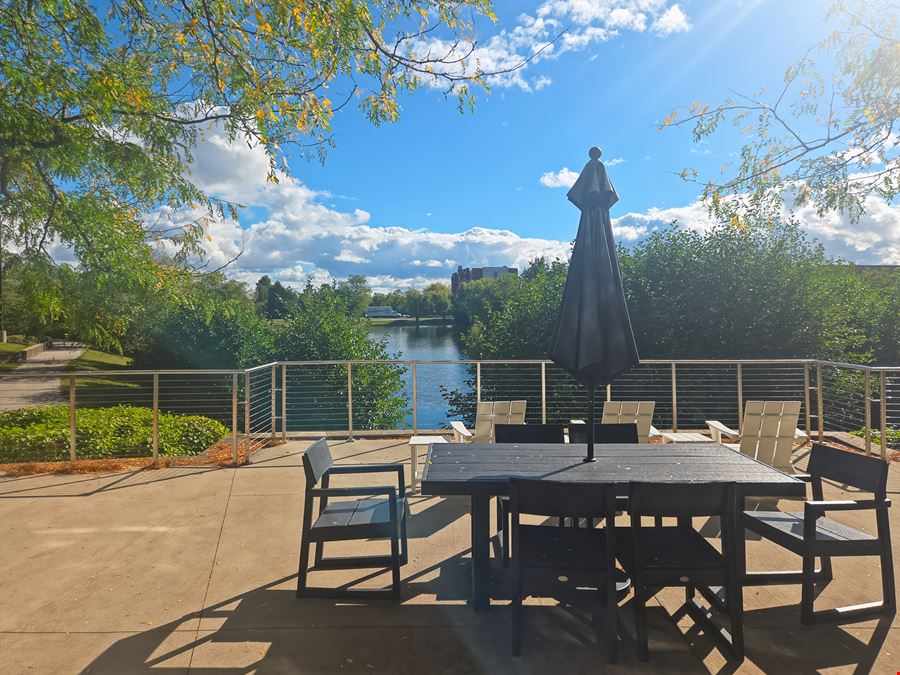 Regus - Vernon Hills - Lakeview Pky