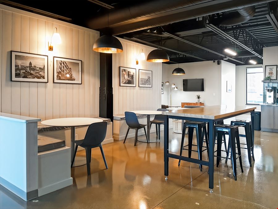 WI, Milwaukee - S 1st Street