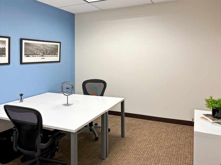 Regus - Park Ridge - Plaza