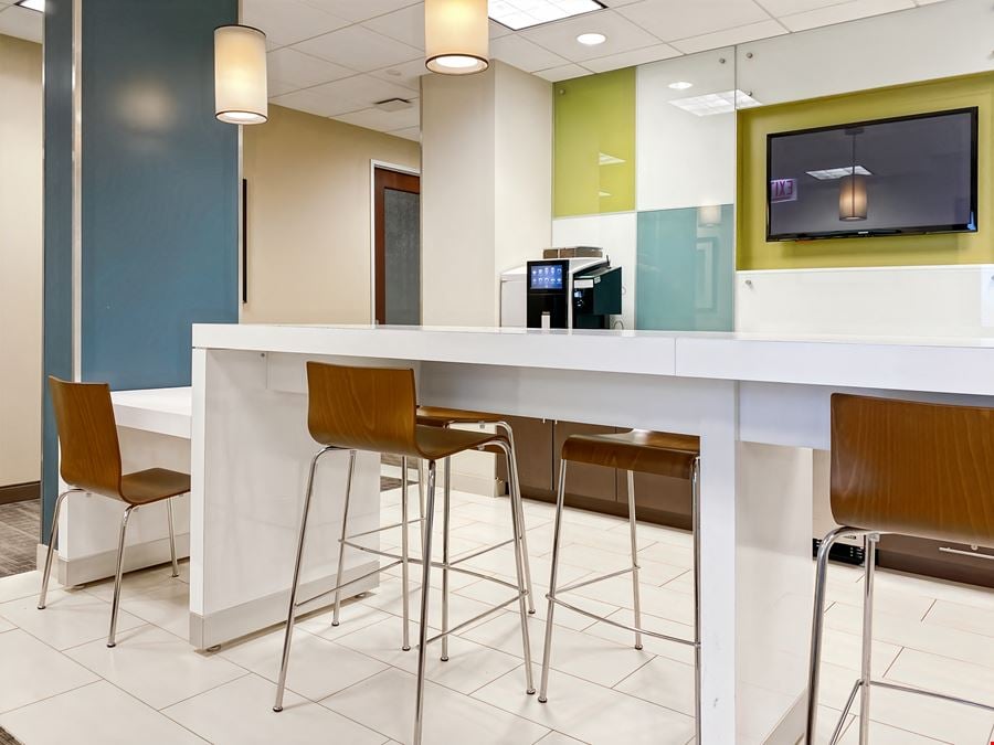 Regus - Glenview - Prairie Glen