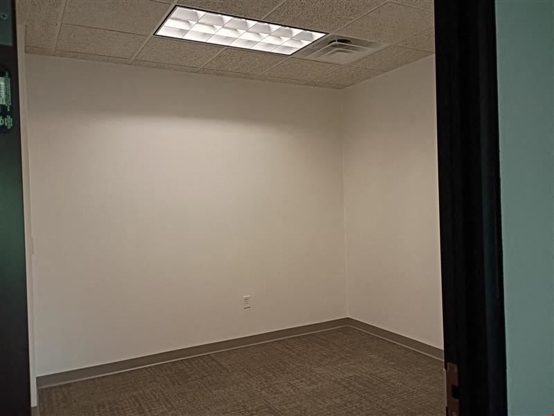 Workstyle Flexible Spaces - 1840 Pyramid Place