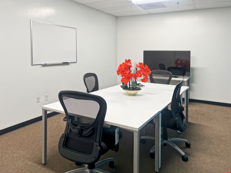 CA, Bakersfield - 4900 California Avenue