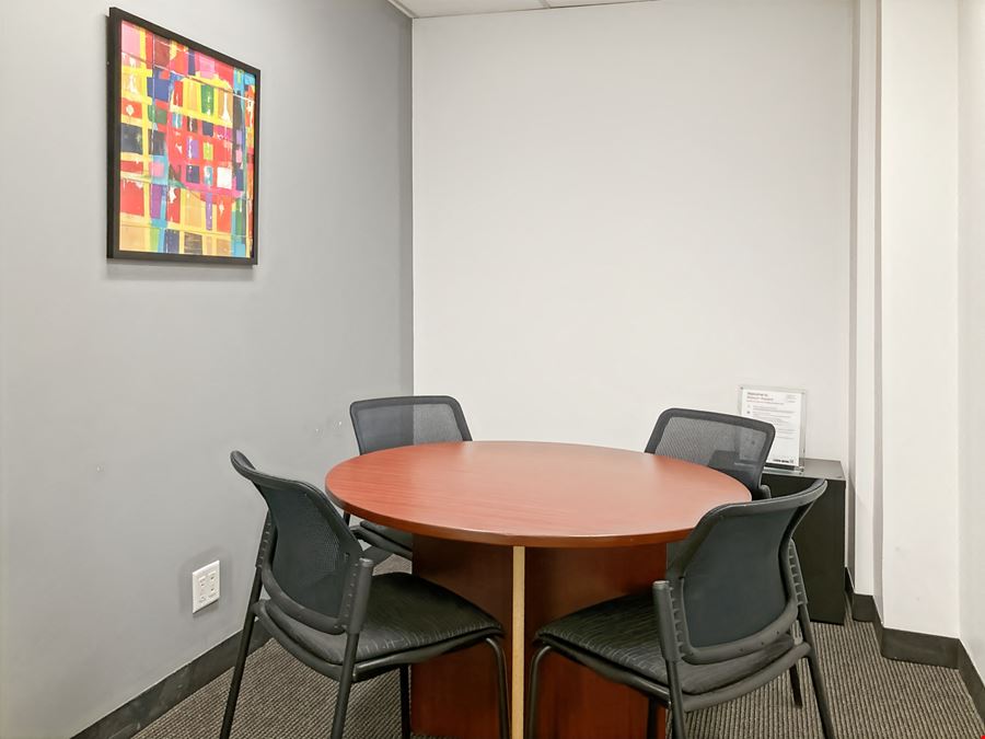 Regus - Vancouver - Robson Square