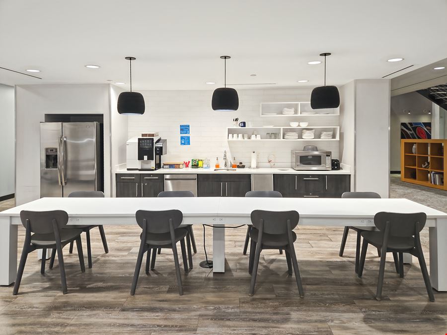 Regus - Alpharetta - Deerfield