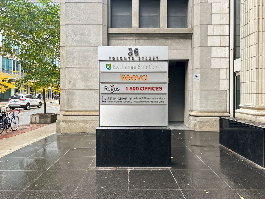Regus - Toronto - Street
