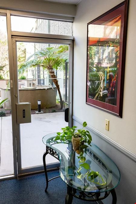 CW Business Center at LAX