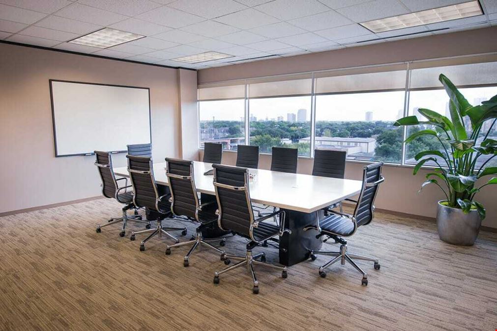 Galleria 5850 San Felipe Street