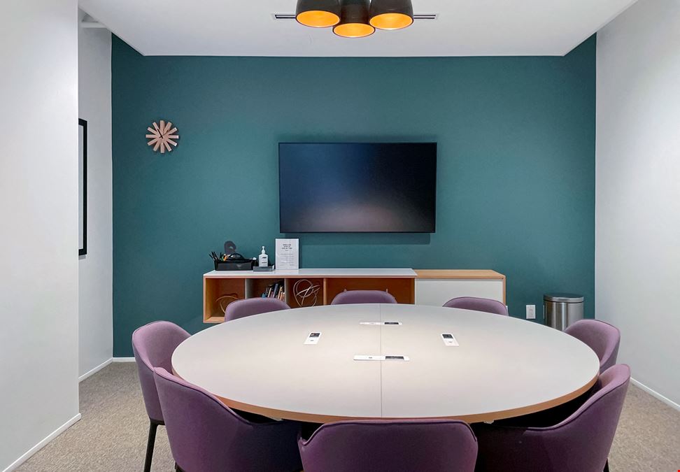 NC, Raleigh - Spaces Crabtree Terrace