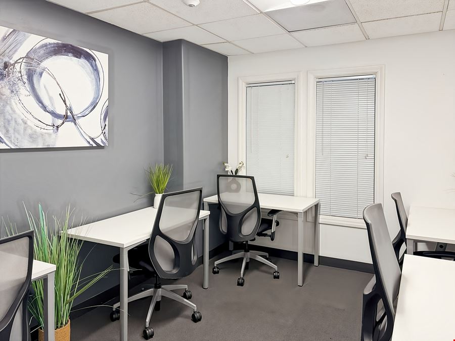 CA, Santa Barbara - Downtown Santa Barbara