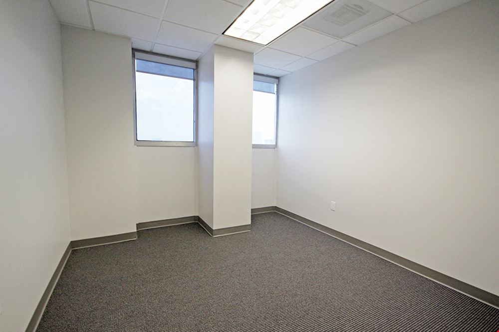 Workstyle Flexible Spaces - 2000 Crawford St
