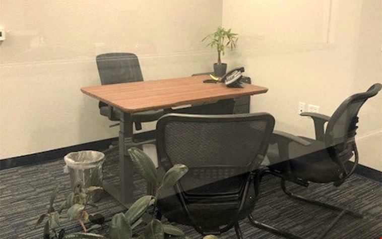 Day Office 2 ($20/hr or 1cr/hr)