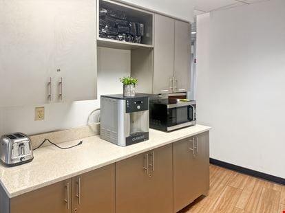 Regus - Tampa - Westshore Int'l Plaza