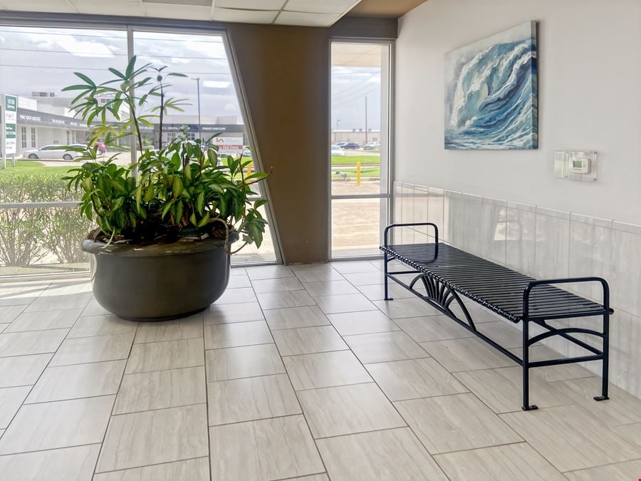 HQ - Houston - Cairnway Dr